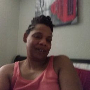 Meet your Posher, Antonia